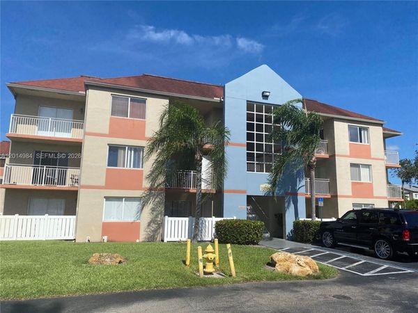 18820 NW 57th Ave , Unit 203, Hialeah, FL 33015