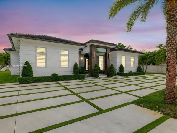 5815 SW 107th Pl , Miami, FL 33173