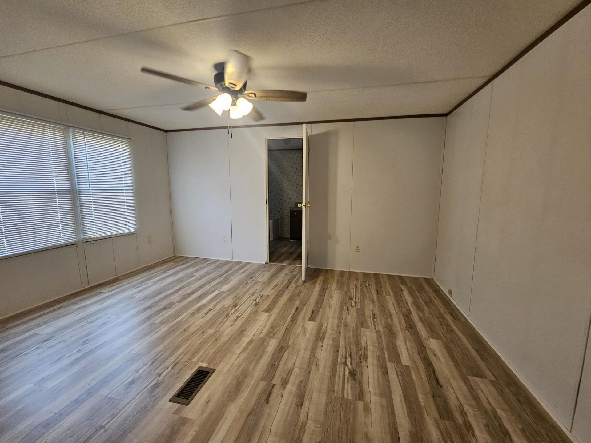 203 Shannon Road Photo 10
