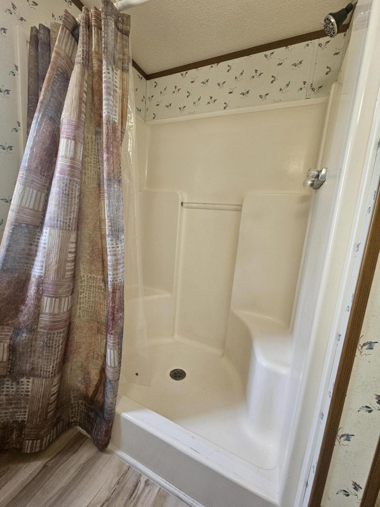 203 Shannon Road Photo 16