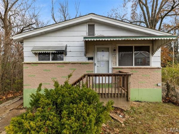 2152 Erick Avenue , St Louis, MO 63121