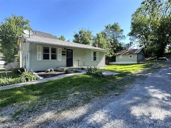 814 Walnut Street, Hannibal, MO 63401