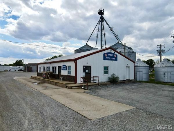 121 Old US Route 66 , Hamel, IL 62046