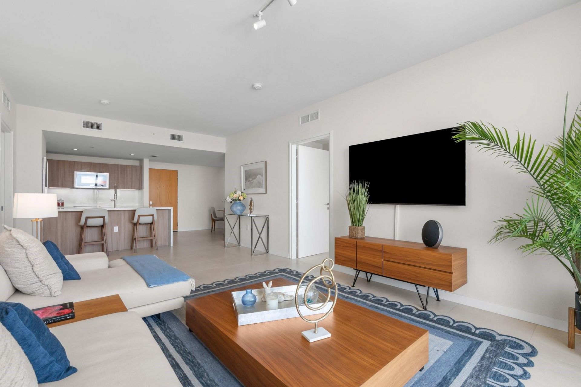 401 N Birch Road, Unit 1102, Fort Lauderdale, FL 33304 Photo