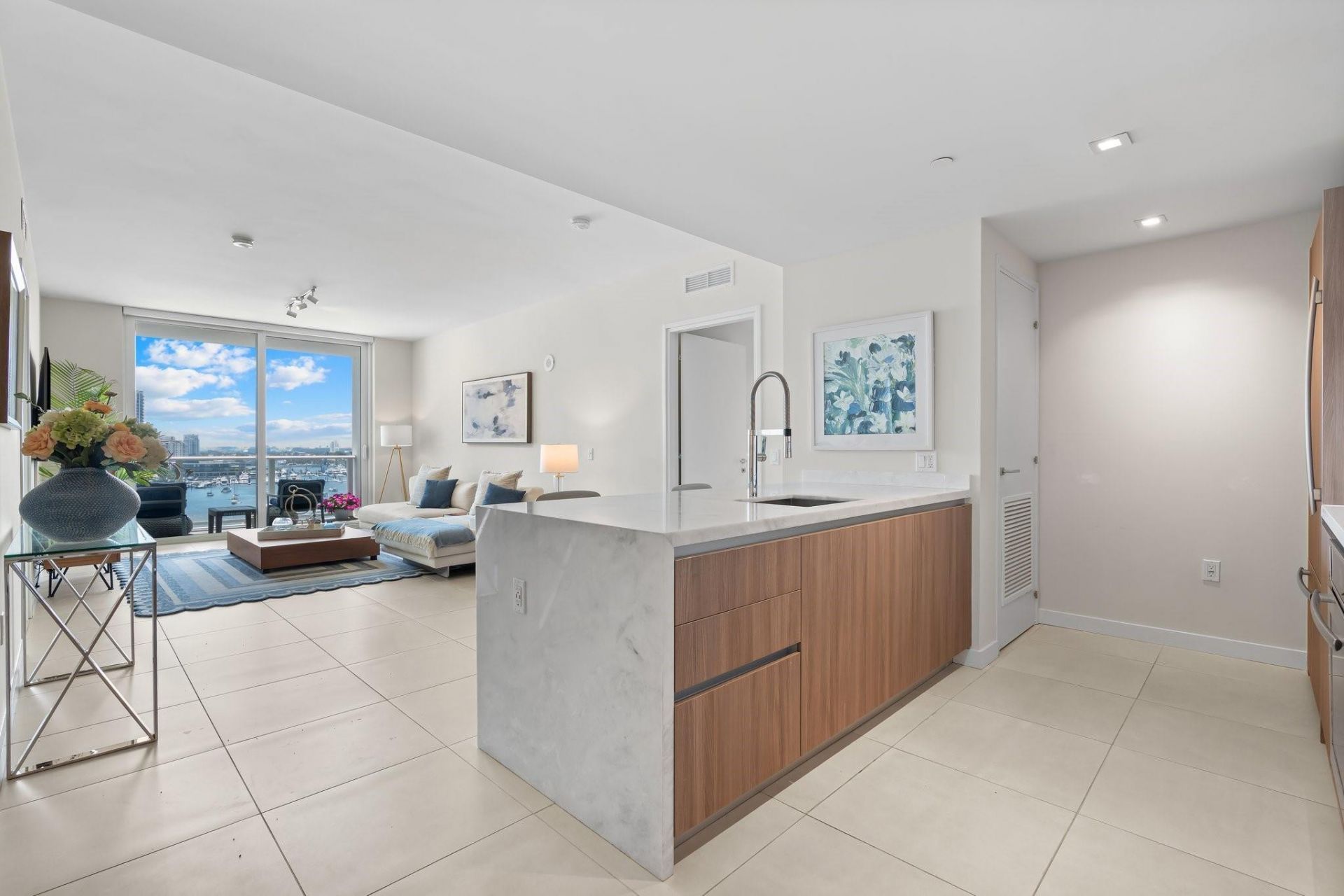 401 N Birch Road, Unit 1102, Fort Lauderdale, FL 33304 Photo