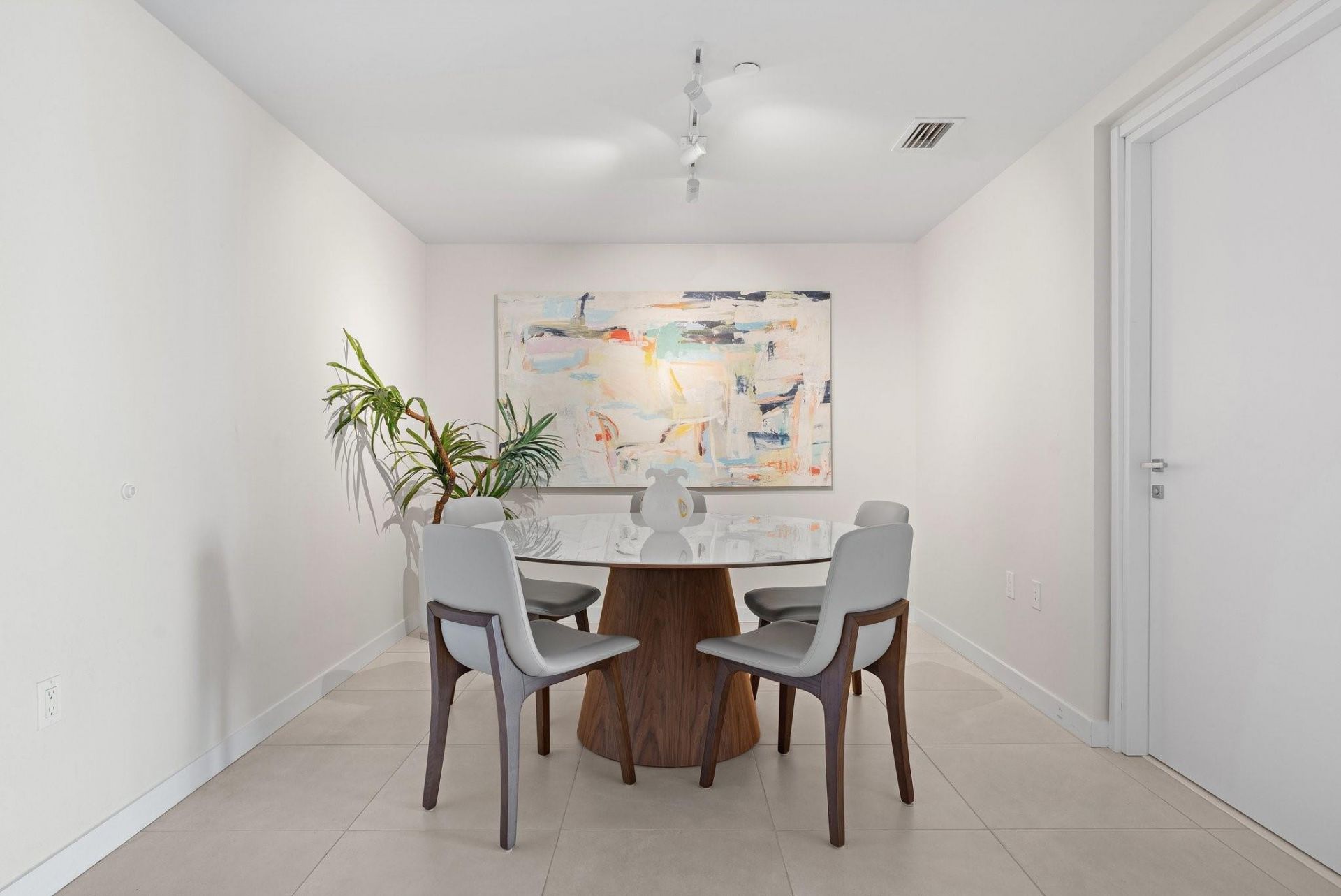 401 N Birch Road, Unit 1102, Fort Lauderdale, FL 33304 Photo