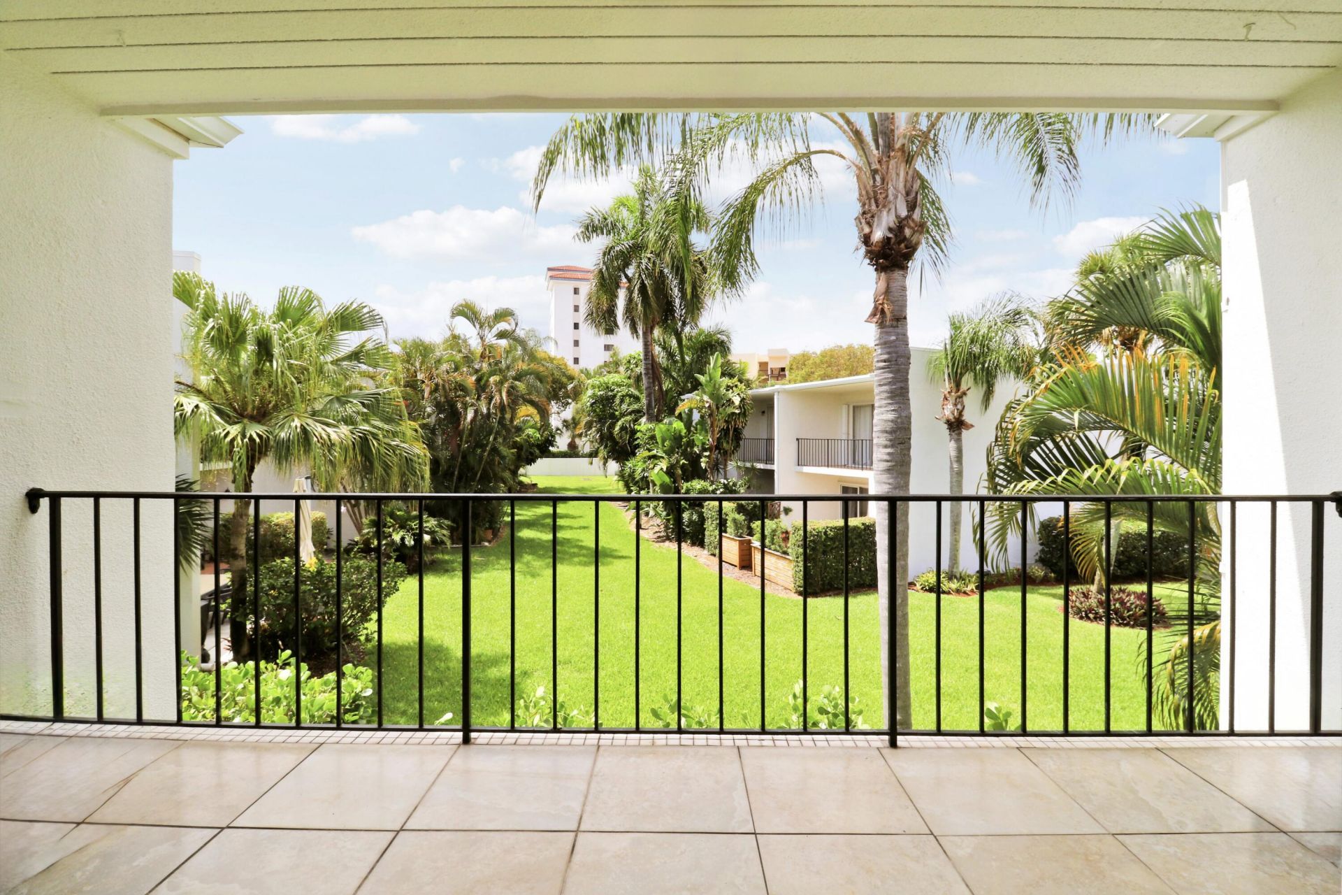 384 Golfview Road, Unit D, North Palm Beach, FL 33408 Photo