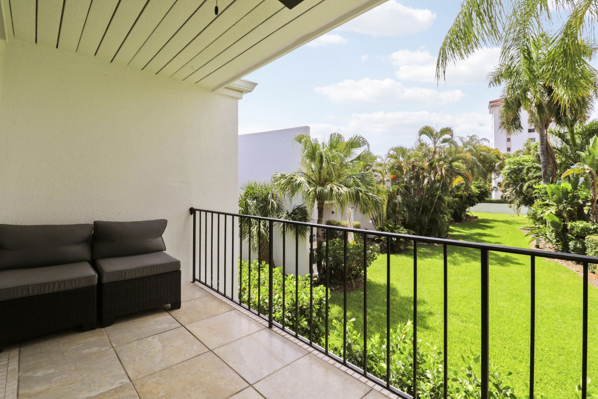 384 Golfview Road, Unit D, North Palm Beach, FL 33408 Photo