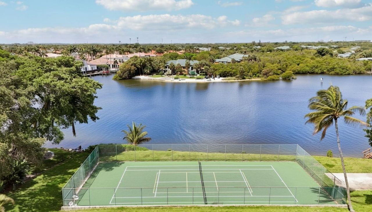 384 Golfview Road, Unit D, North Palm Beach, FL 33408 Photo