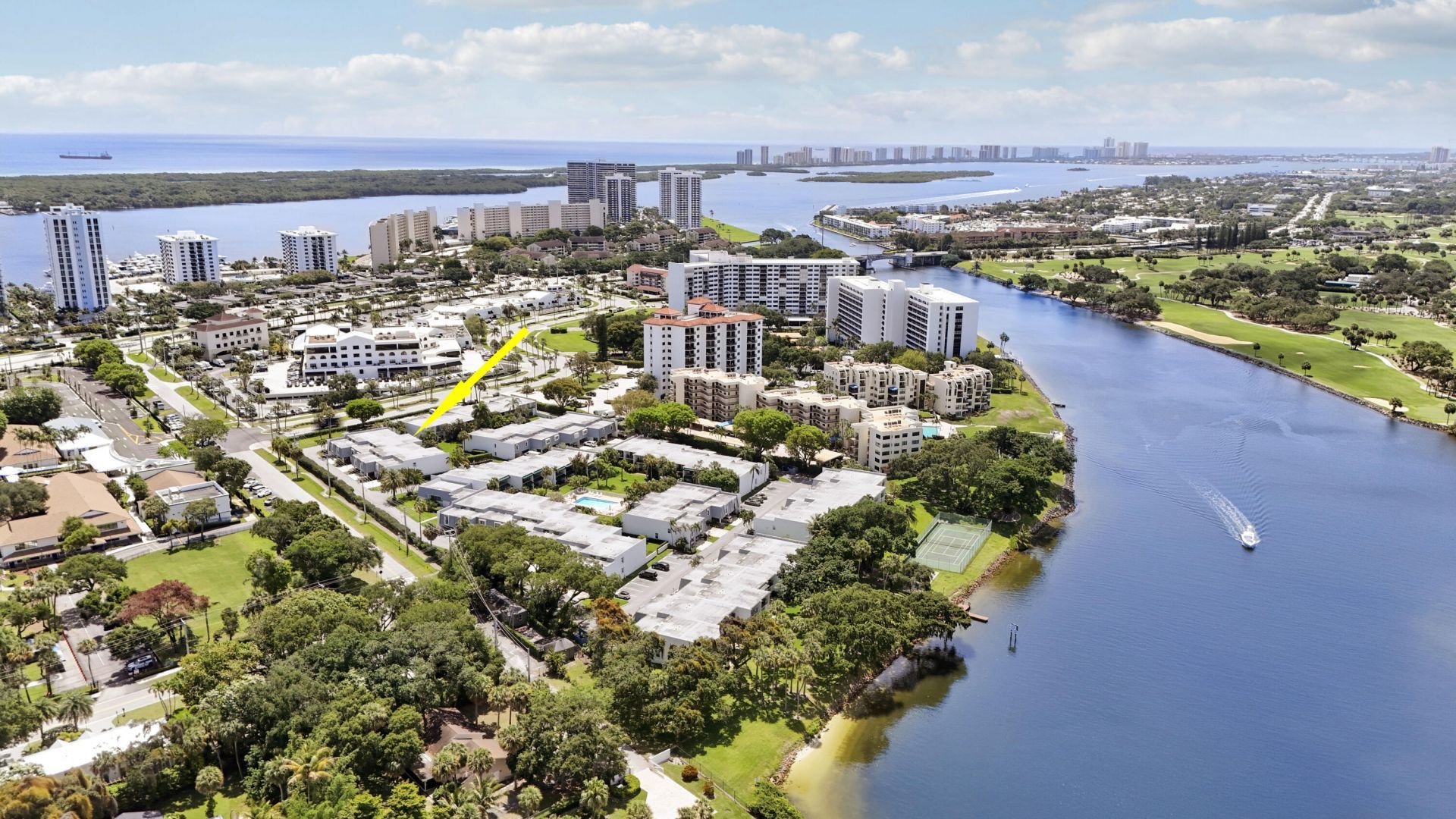 384 Golfview Road, Unit D, North Palm Beach, FL 33408 Photo