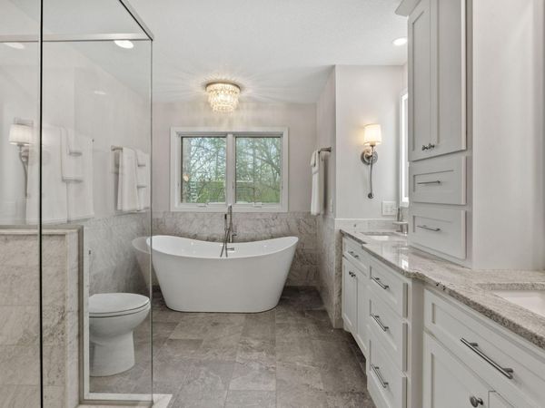 5811 Shannon Drive, Edina, MN 55439