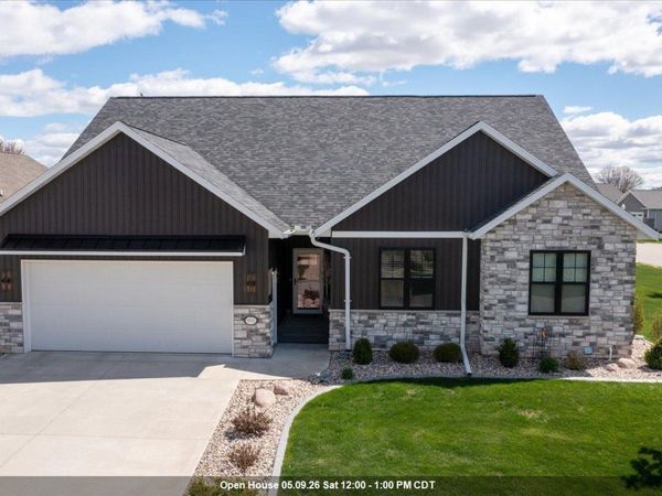 901 CLOVER COURT, Menasha, WI 54952