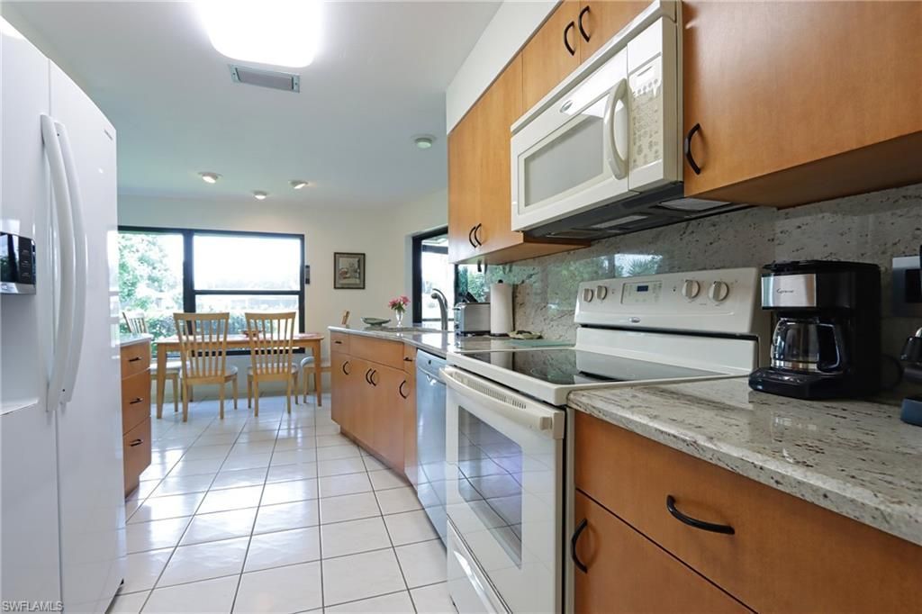 28387 Las Palmas Cir , Bonita Springs, FL 34135 Photo