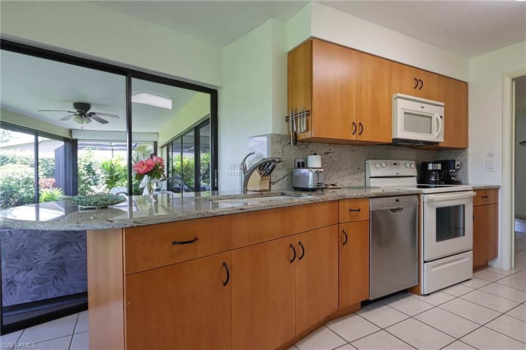 28387 Las Palmas Cir , Bonita Springs, FL 34135 Photo