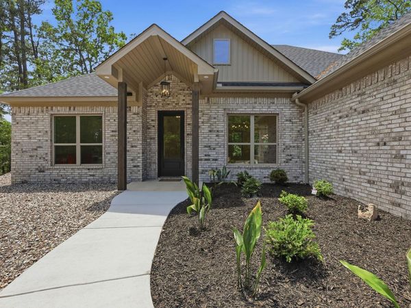 18 Tolosa Way, Hot Springs Village, AR 71909