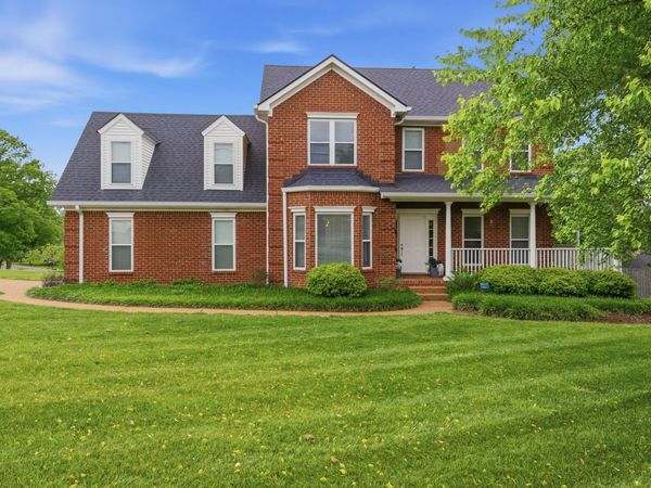 2801 Tweed Pl, Thompsons Station, TN 37179