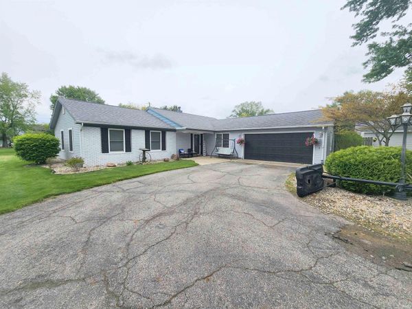 1115 Ridgewood Lane, Bluffton, IN 46714
