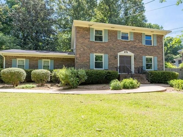 5147 Charmant Place , Dunwoody, GA 30360