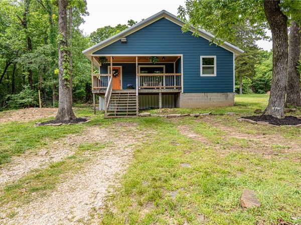 15889 Applehill Road, Prairie Grove, AR 72753