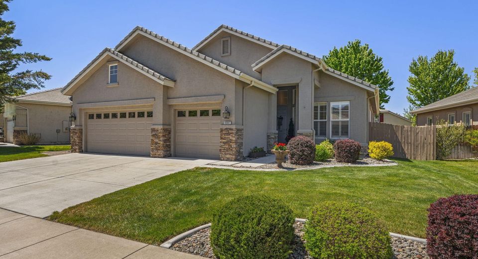 10047 Cascade Falls Drive, Reno, NV 89521 Photo