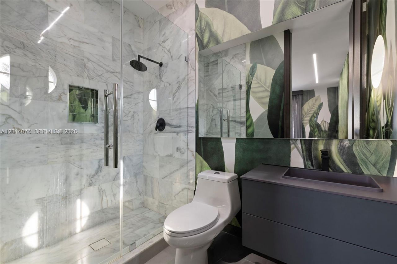 541 E Enclave Cir E , Pembroke Pines, FL 33027 Photo