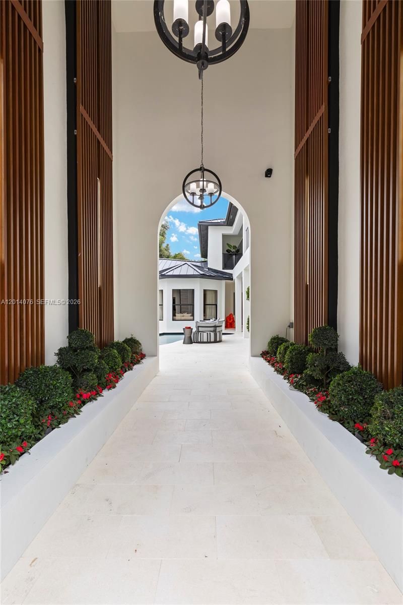 541 E Enclave Cir E , Pembroke Pines, FL 33027 Photo