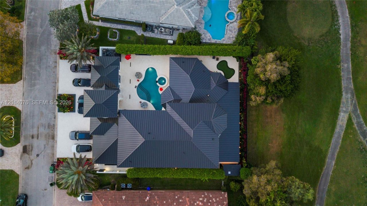 541 E Enclave Cir E , Pembroke Pines, FL 33027 Photo