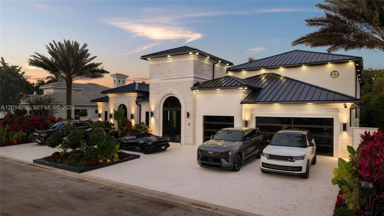 541 E Enclave Cir E , Pembroke Pines, FL 33027 Photo