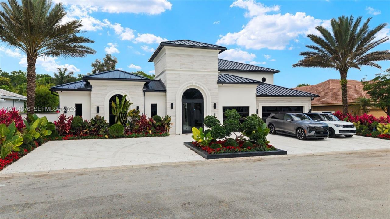 541 E Enclave Cir E , Pembroke Pines, FL 33027 Photo