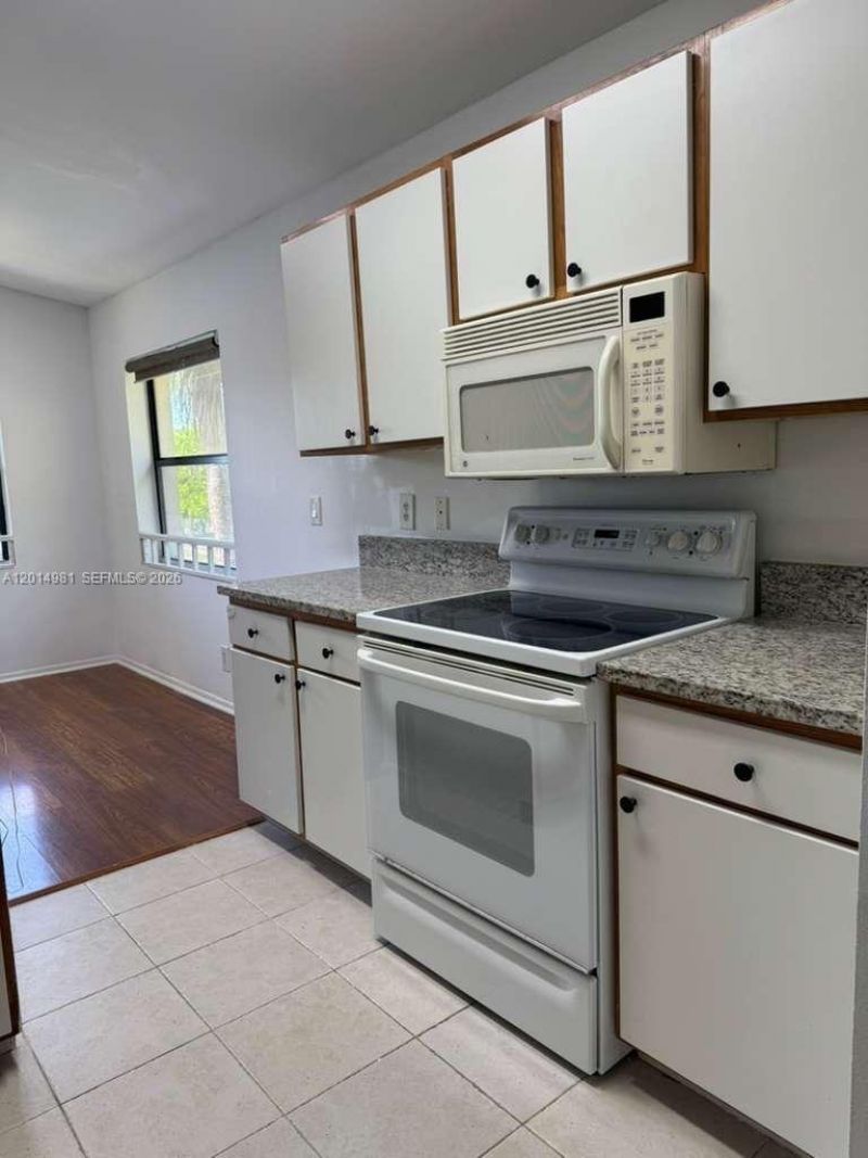 9999 Summerbreeze Dr , Unit 620, Sunrise, FL 33322 Photo