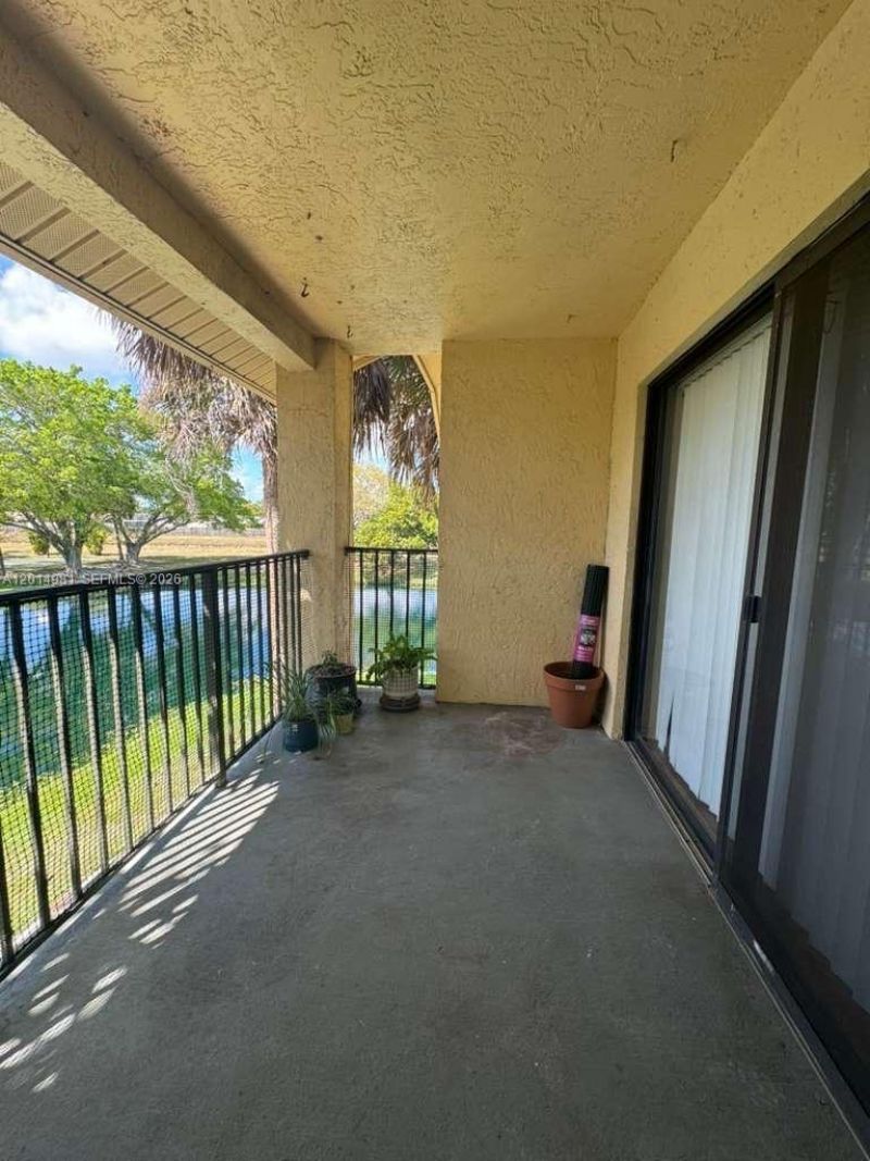 9999 Summerbreeze Dr , Unit 620, Sunrise, FL 33322 Photo