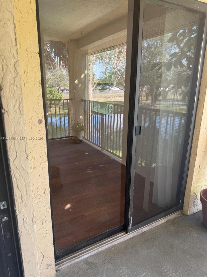 9999 Summerbreeze Dr , Unit 620, Sunrise, FL 33322 Photo