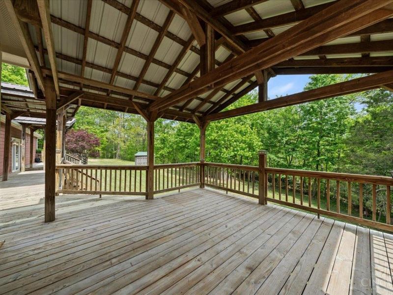 1393 Dutch Thomas Road, Peebles, OH 45660 Photo 37