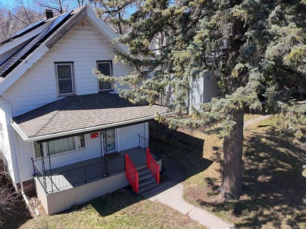 823 N 57th Avenue W, Duluth, MN 55807