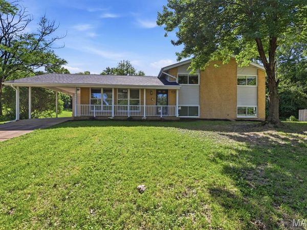 12302 Promenade Lane, St Louis, MO 63146