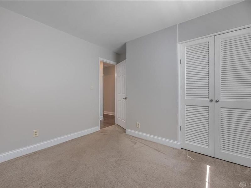 2580 N Aragon Avenue, Kettering, OH 45420 Photo 22