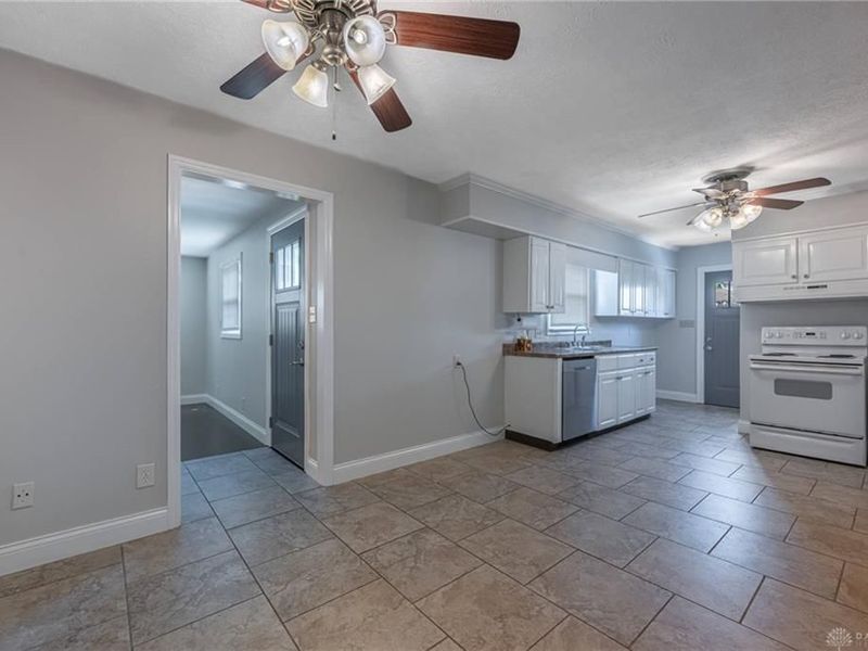 2580 N Aragon Avenue, Kettering, OH 45420 Photo 5