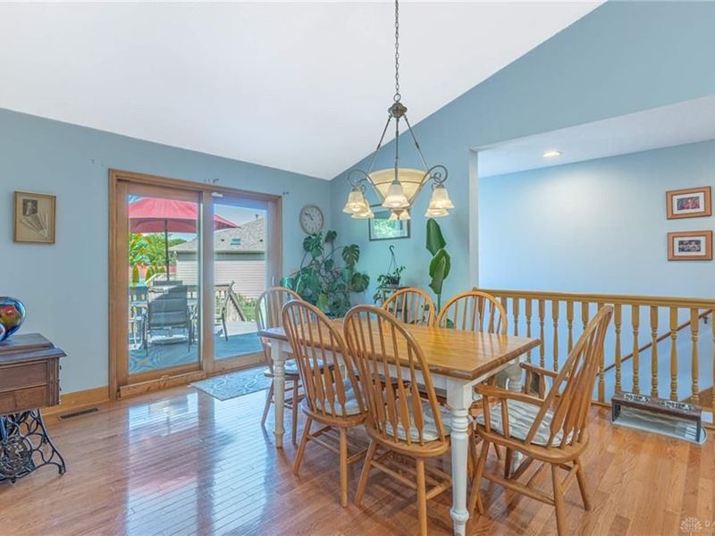 1668 Lago Mar Drive, Washington Township, OH 45458 Photo 10