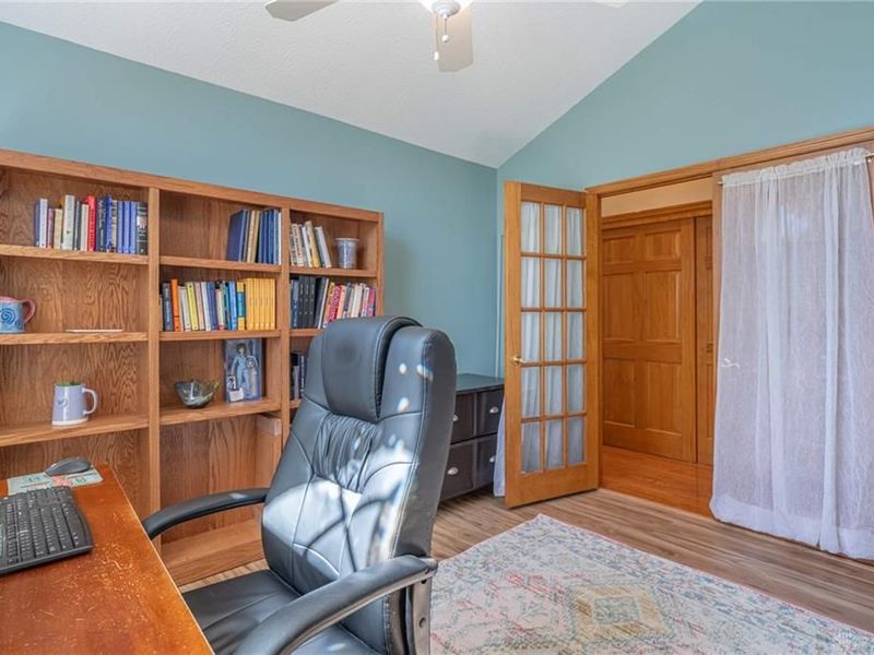 1668 Lago Mar Drive, Washington Township, OH 45458 Photo 13