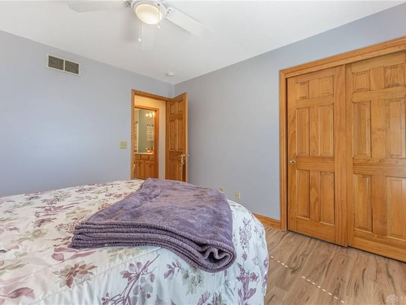 1668 Lago Mar Drive, Washington Township, OH 45458 Photo 18