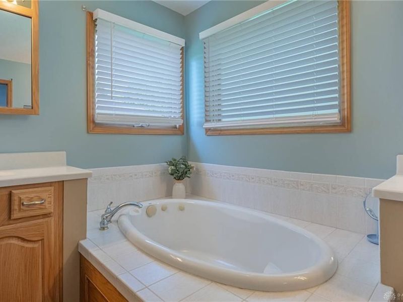 1668 Lago Mar Drive, Washington Township, OH 45458 Photo 23