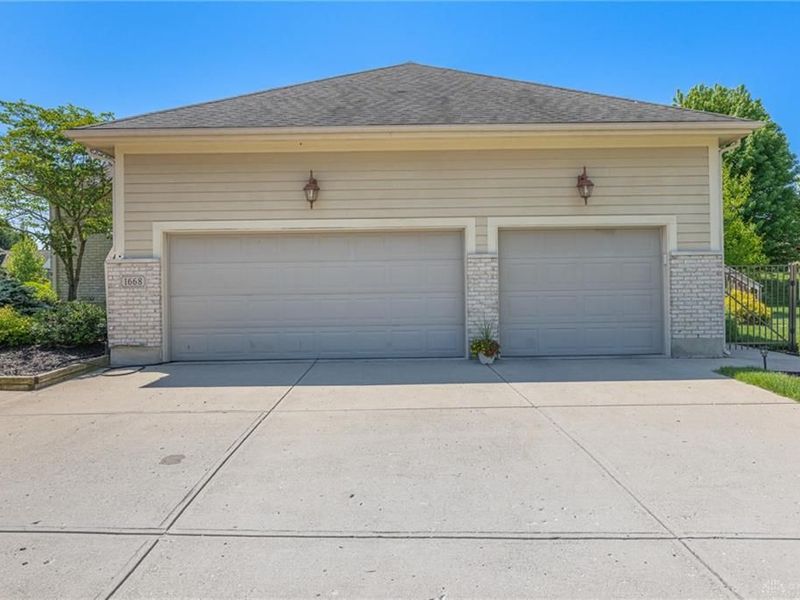 1668 Lago Mar Drive, Washington Township, OH 45458 Photo 45