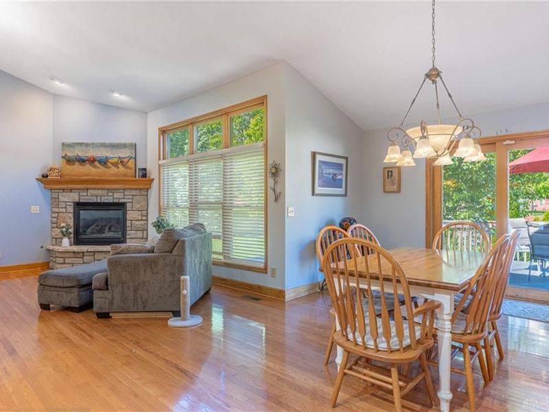 1668 Lago Mar Drive, Washington Township, OH 45458 Photo 9