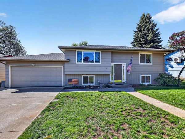 809 Villard St, Cheney, WA 99004