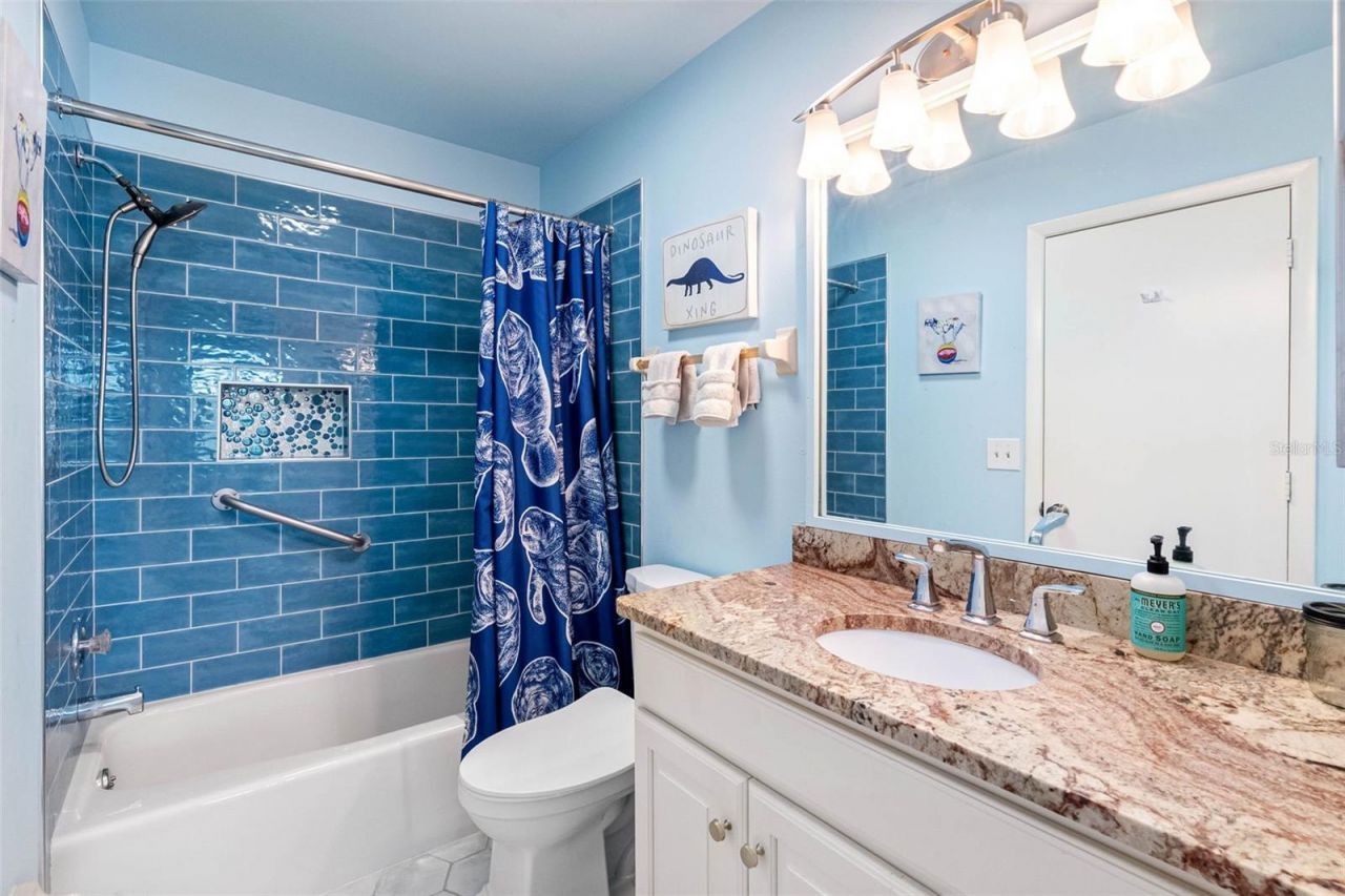 417 Poinsettia Road, Anna Maria, FL 34216 Photo