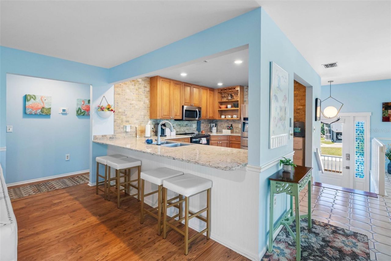 417 Poinsettia Road, Anna Maria, FL 34216 Photo