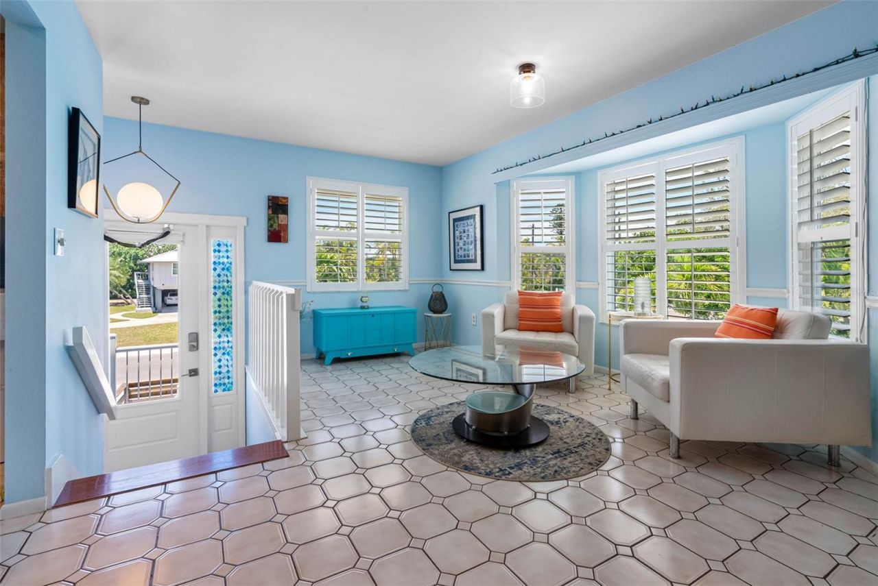 417 Poinsettia Road, Anna Maria, FL 34216 Photo