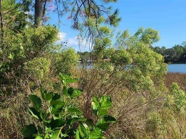 0 Voyager Dr, Milton, FL 32583