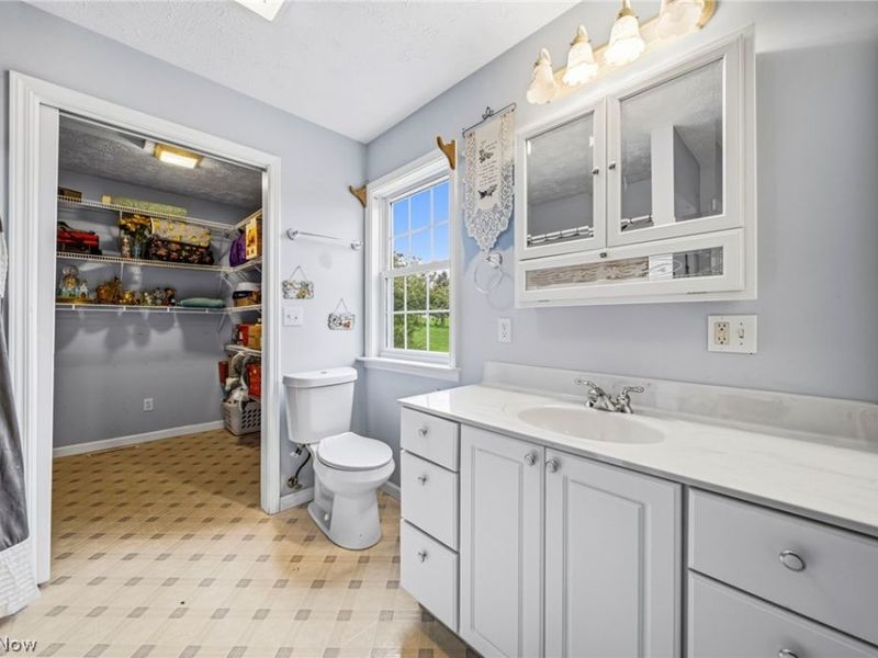 14751 Aspen Hills Lane, Burton, OH 44021 Photo 14