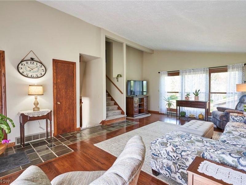 1594 Karl Drive, Copley, OH 44321 Photo 3